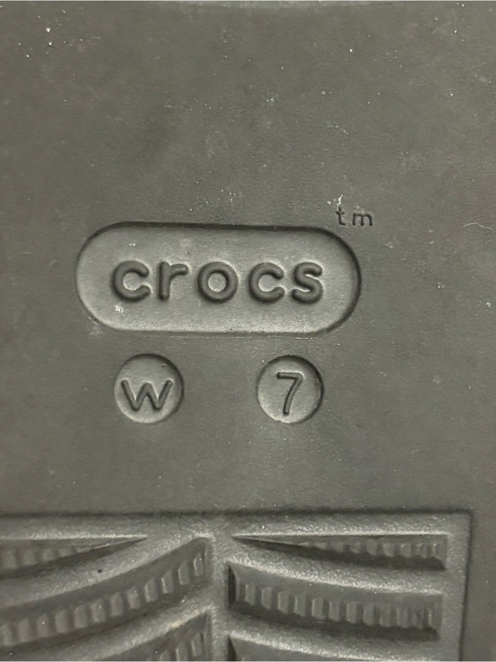 Crocs Dylan Platform Clogs Women’s Size 7 Black Slip-On Comfort Clog - Picture 6 of 8